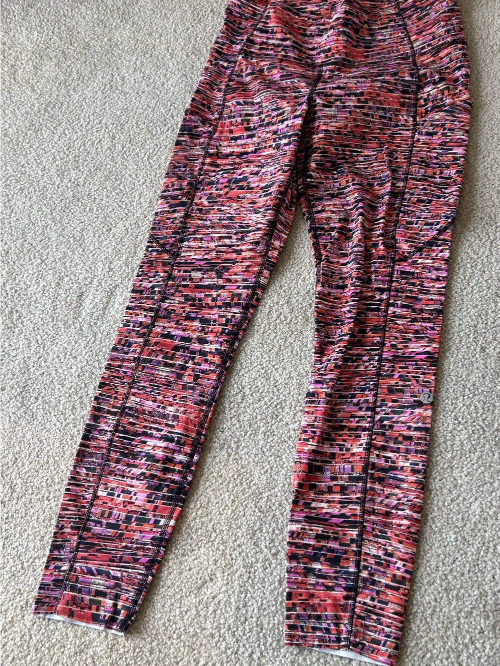 lululemon athletica Ladies ' Pink Black Multi-Pattern Leggings